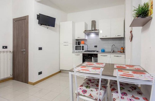 San Lorenzo Apartment | Florence Concierge - Faenza Apartment