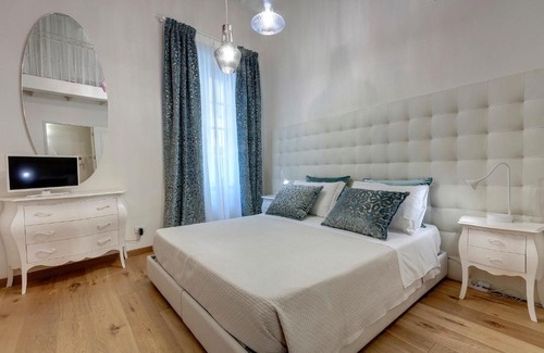 Duomo Apartment | Miss Florence Rentals