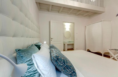 Duomo Apartment | Miss Florence Rentals
