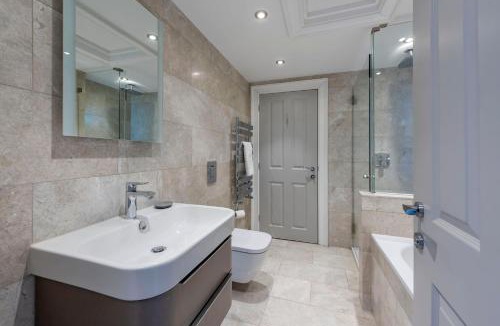 Upper Town Apartment | Brunswick Place