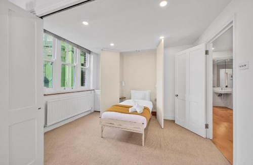 East Walworth Apartment | Luxury 3 Bedroom Apartment, Walk to West End, Covent Garden, China Town in Minutes