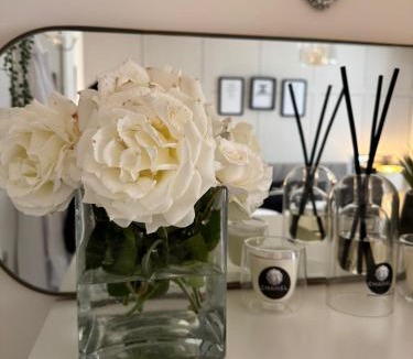 Melksham House | Luxury country double room