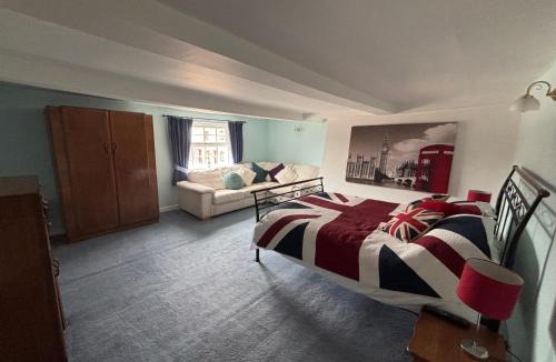 Tunstall Bed & Breakfast | Oaklea House