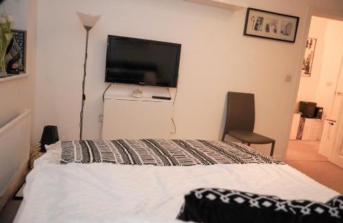 Spencers Wood House | Oasis Haven King room