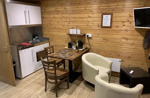 Didcot Apartment | Southernwood - Garden Lodge 8
