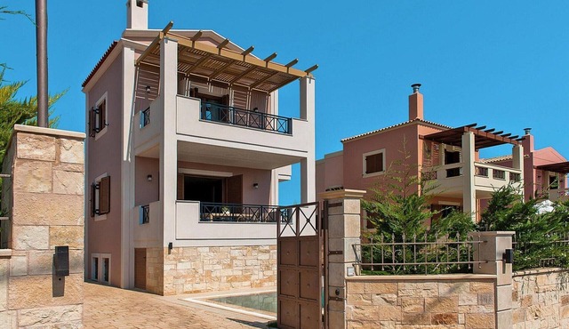 Adele Villa with Pool & Terrace