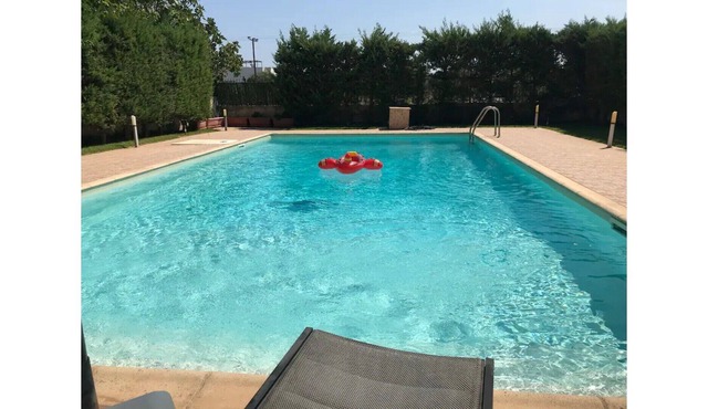 Beautiful private villa with large pool near the beach