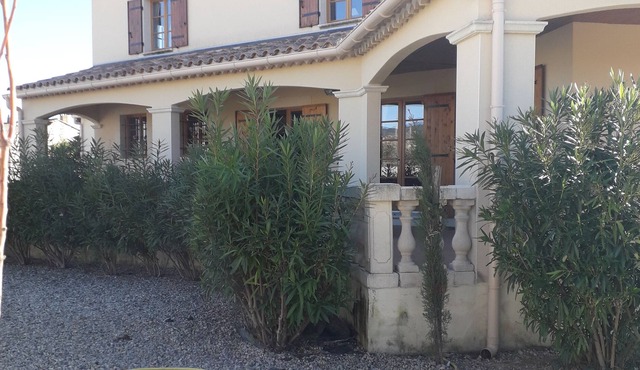 Beautiful, spacious home with view of Mt Ventoux in the heart of Provence