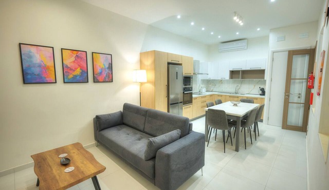 Britannia Suites, 2bedrooms flat, city view JCAS1