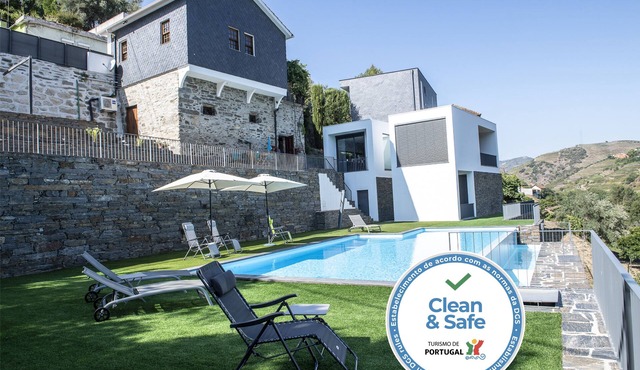 Casa Foz do Corgo - private pool, gardens and river access
