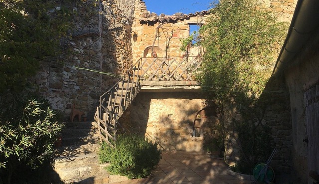Charming Two Bedroom House Within A Delightful Lively Provencal Village