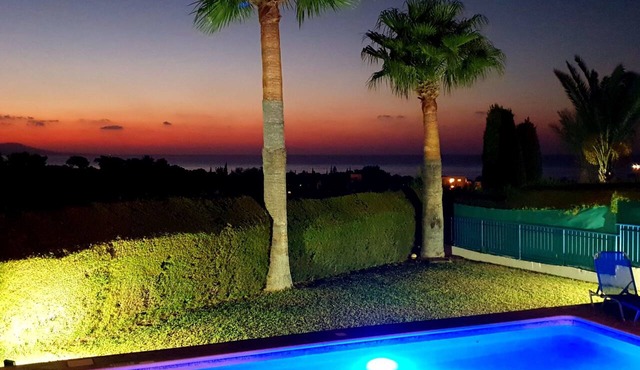 Chriseleni Latchi Villas