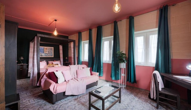 Concetta Studio Apartments by Holihomes