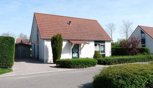 Detached House Breskens near Scenic Beaches