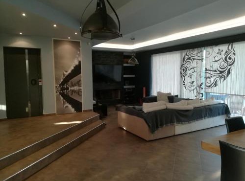 Dimi Diamond Villa - Marathon
