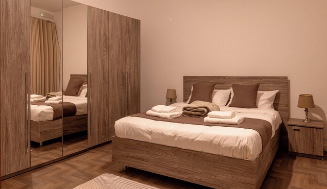 Galileo - 3 Bedroom Apartment with Harbour View Sliema- Spacious Terrace