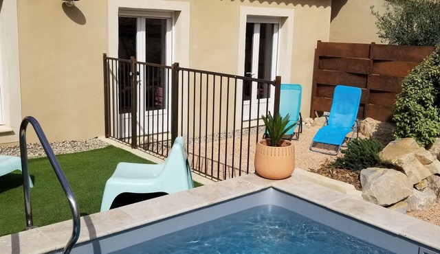 Grande Bastide, 4 stars, private garden and swimming pool at the foot of Mont Ventoux