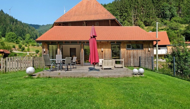 Holiday Home 'Steinenbachhäusle' with Mountain View, Shared Terrace and Wi-Fi
