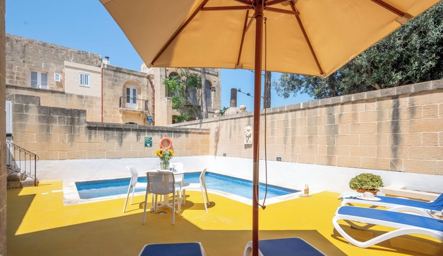 Holiday home in Gozo with private pool, quiet location & family friendly