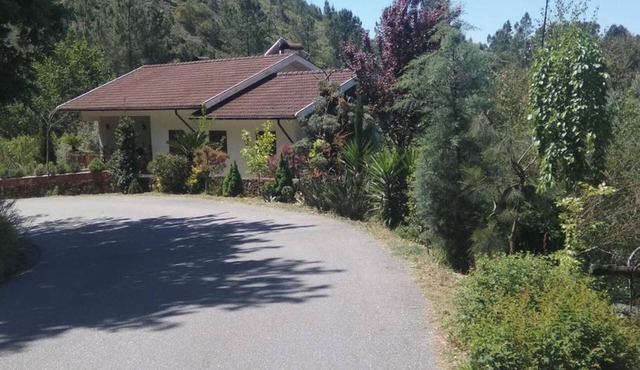 Homerez - House in Ponte da Barca, lake view