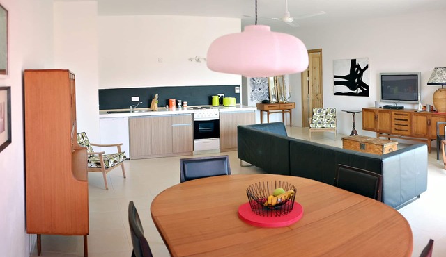 Large seaside penthouse, with breathtaking country views