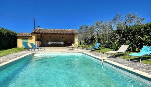 Les Belettes in Caromb with swimming pool Between Mont Ventoux and Dentelles de Montmirail