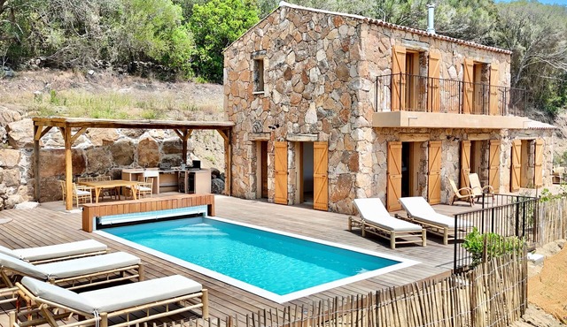 Little corner of paradise, nature, calm, swimming pool & summer kitchen