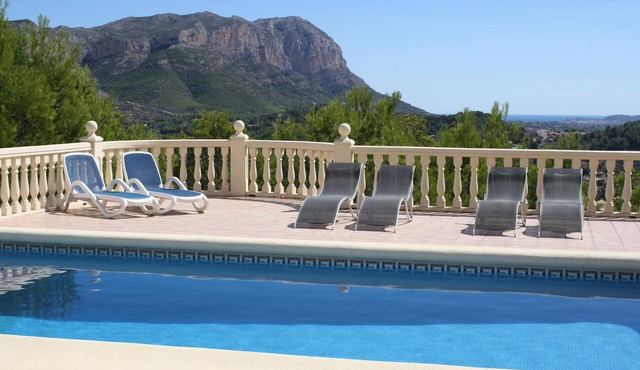 Lovely villa with fabulous view, large private pool 10x5m, A/Con, reliable wifi.