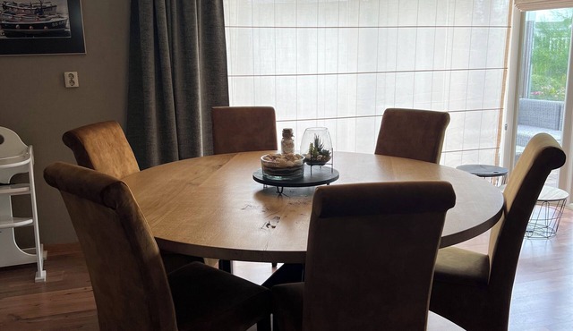 LUXURY CHALET FOR 5 PEOPLE WITHIN WALKING DISTANCE OF THE SEA AND BEACH