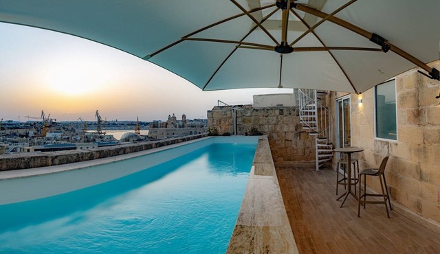 Moon Malta Boutique Stay with Rooftop Pool Sea Views of Valletta, Grand Harbour
