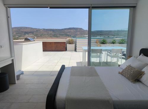Panorama Lounge - Romantic Getaway with private pool