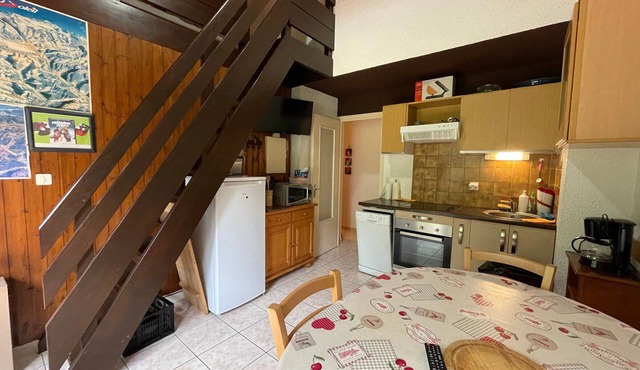 Quiet apartment with parking, near Portes du Soleil