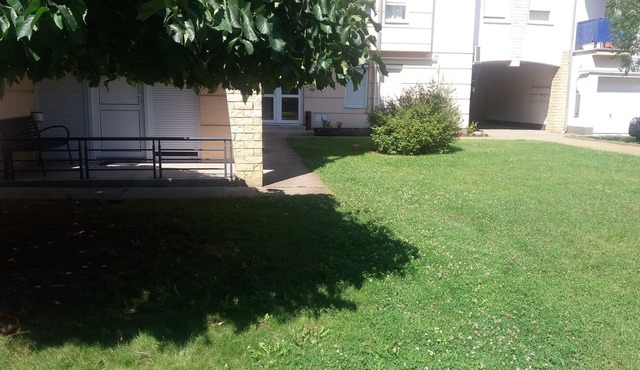 Quiet one-room apartment with terrace and own entrance