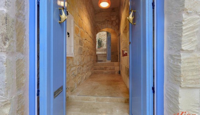 Shambala - 900 year old Quaint House of Character in Victoria Gozo