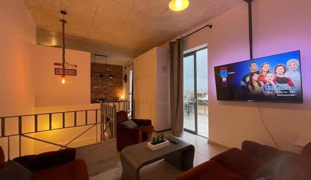 Sliema Cozy Industrial Townhouse