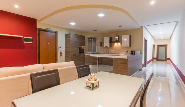 Sun Valley Suite - Hosted by Sweetstay