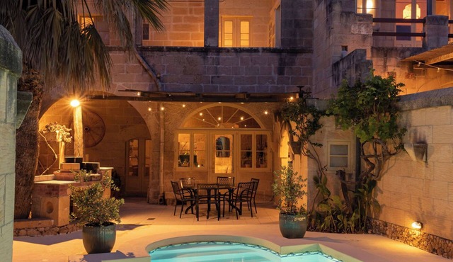 Ta' Nikola Farmhouse