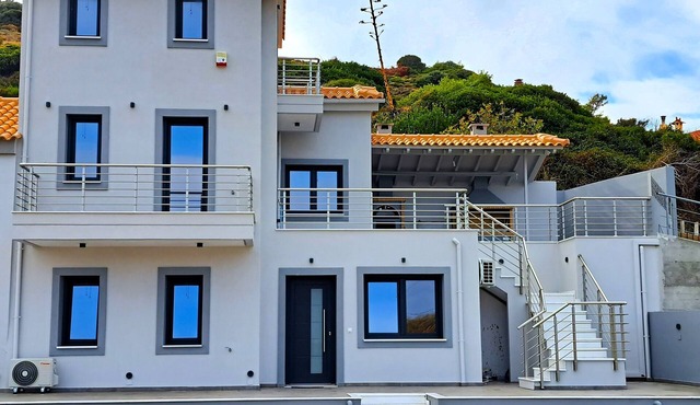 Villa Myrtia I Luxury Seaside Retreat