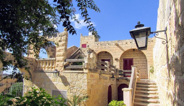 Zabbetta - characteristic farmhouse with great pool and beautiful views