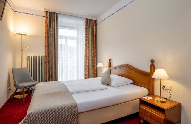 Queen bed room - Special price - Hotel am Mirabellplatz