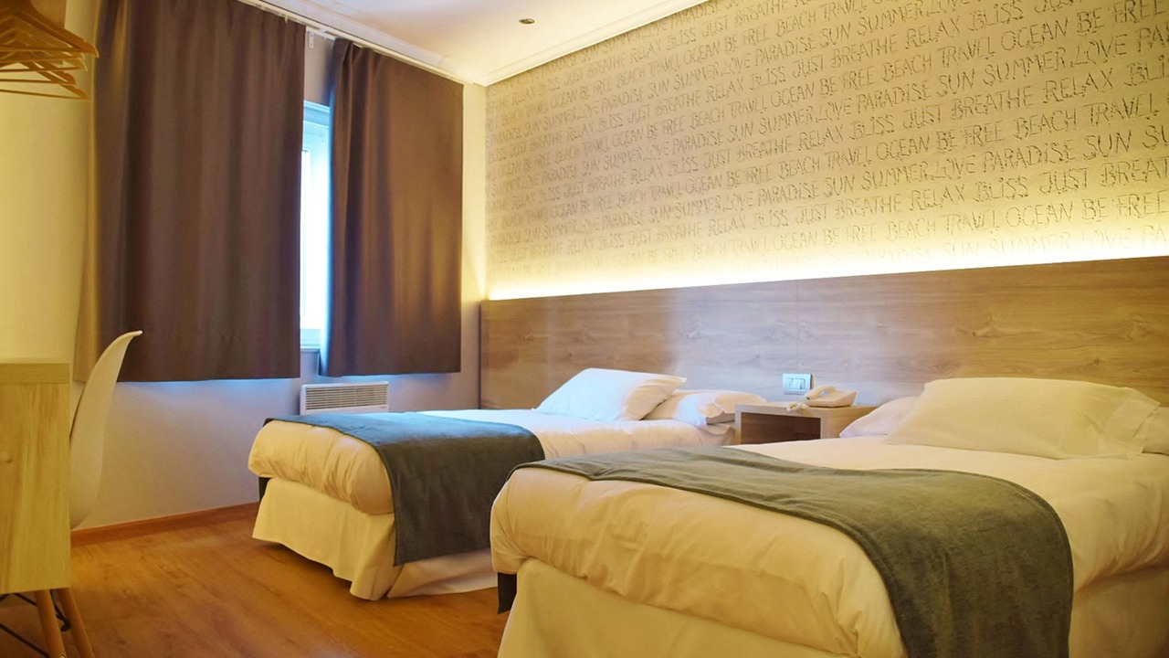 Photo of Bedroom in Cee
