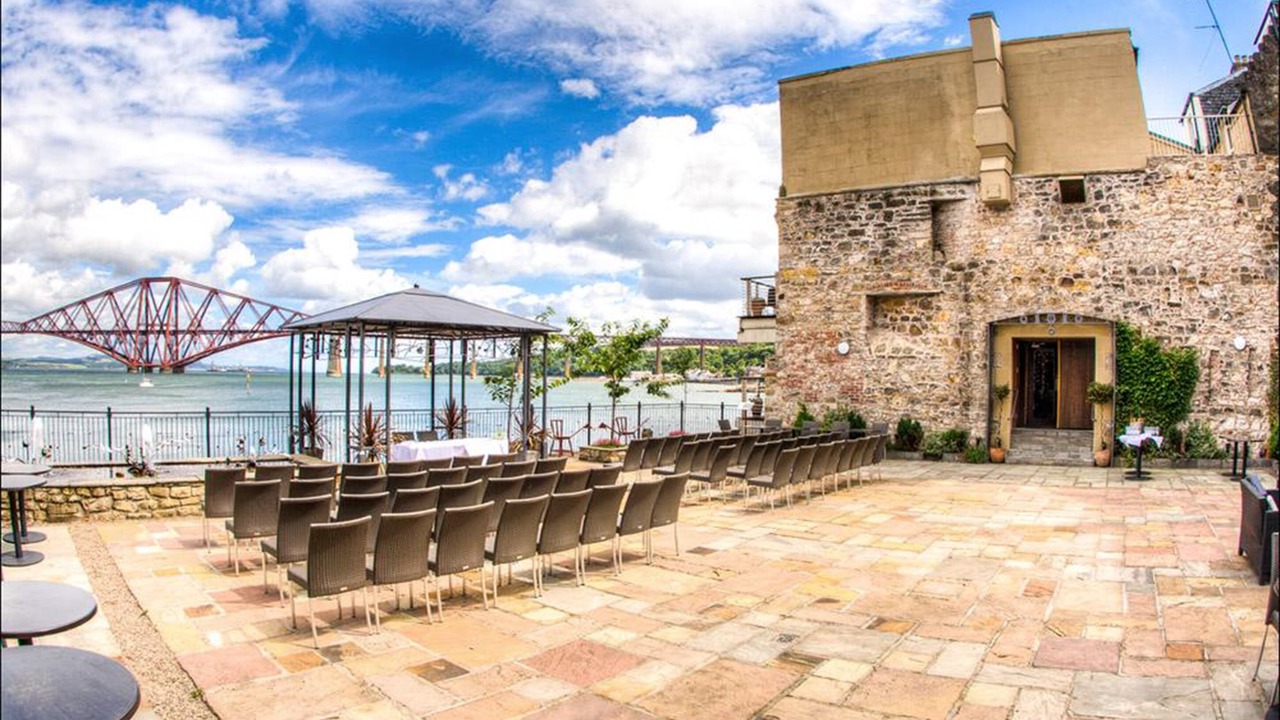 Photo of Patio Balcony in South Queensferry