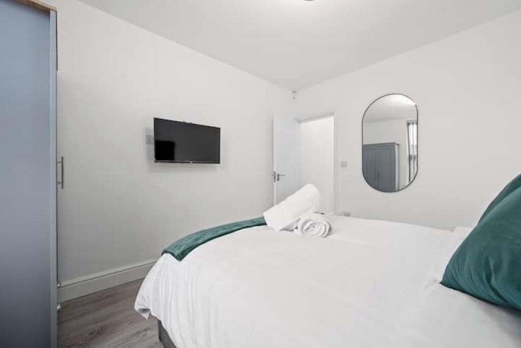 Photo of Bedroom in Rusholme