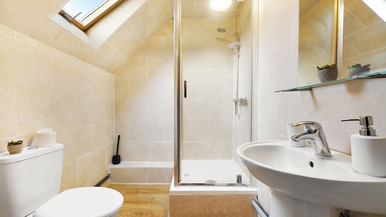 Photo of Bathroom in Spencers Wood
