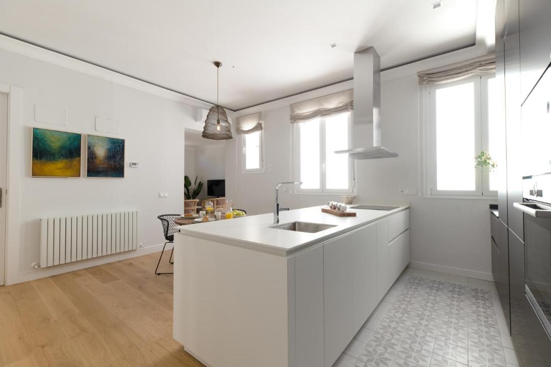 Photo of Others in Recoletos